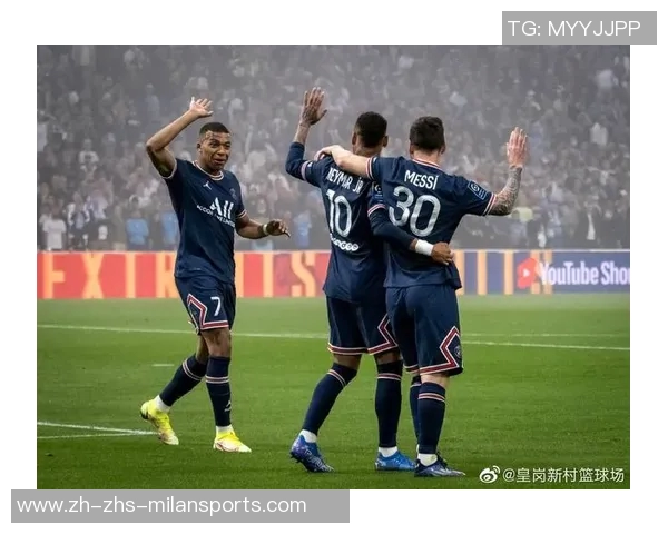 洛里昂主场迎战巴黎圣日耳曼期待精彩对决与激烈竞争 洛里昂主场迎战巴黎圣日耳曼期待精彩对决与激烈竞争